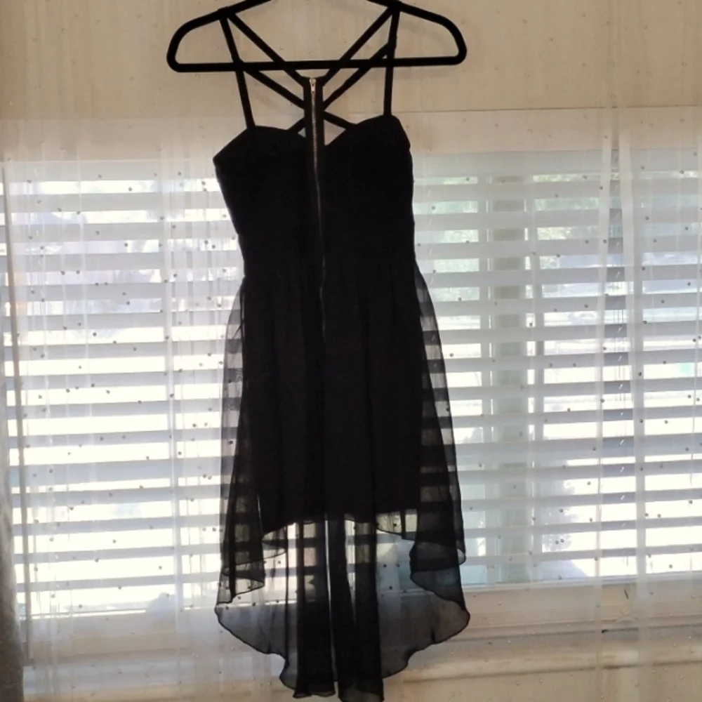 TRIXXI Cutout Neckline High Low Chiffon Dress,  Size 3